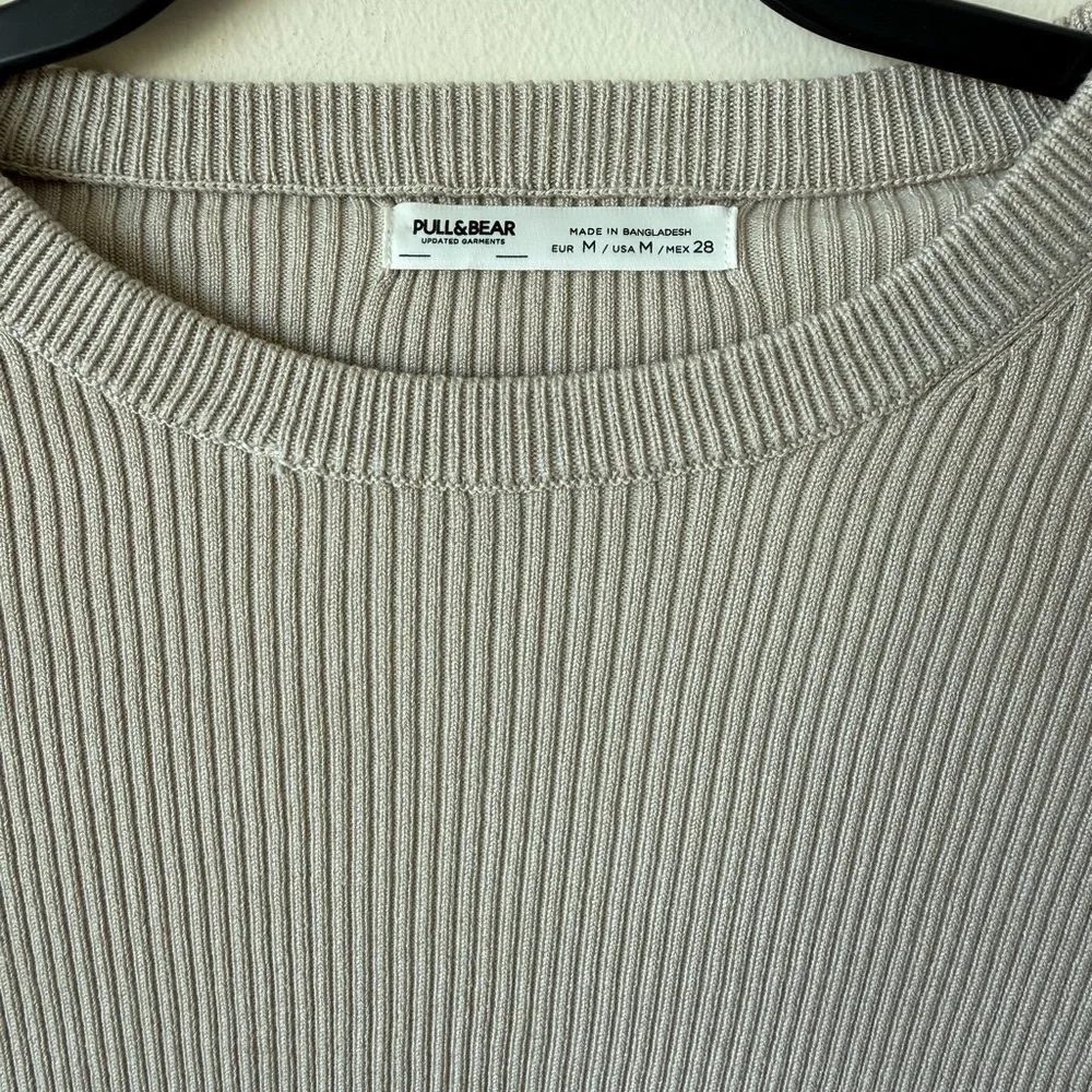 Pull&Bear Beige Ribbed Crop Top - Picture 4 of 5
